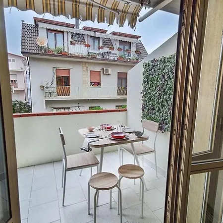 Trilocale Foscolo Con Balcone Abitabile