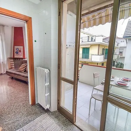 Apartment Trilocale Foscolo Con Balcone Abitabile *