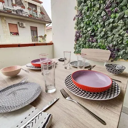 Apartment Trilocale Foscolo Con Balcone Abitabile *